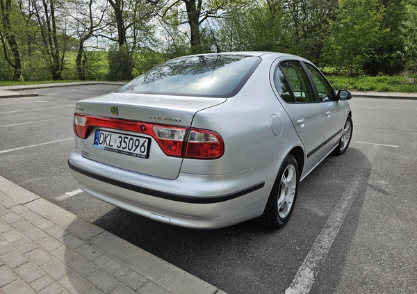 Seat Toledo cena 8999 przebieg: 292000, rok produkcji 2004 z Brusy małe 154